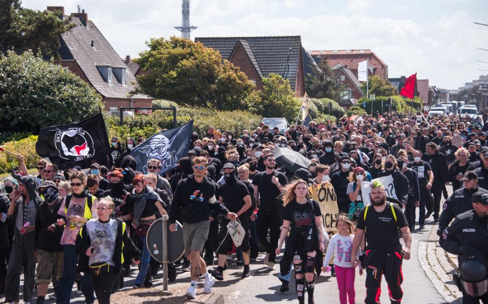 Demonstrationen auf Sylt für Umverteilung von Reichtum - Copyright: picture alliance/dpa | Daniel Bockwoldt