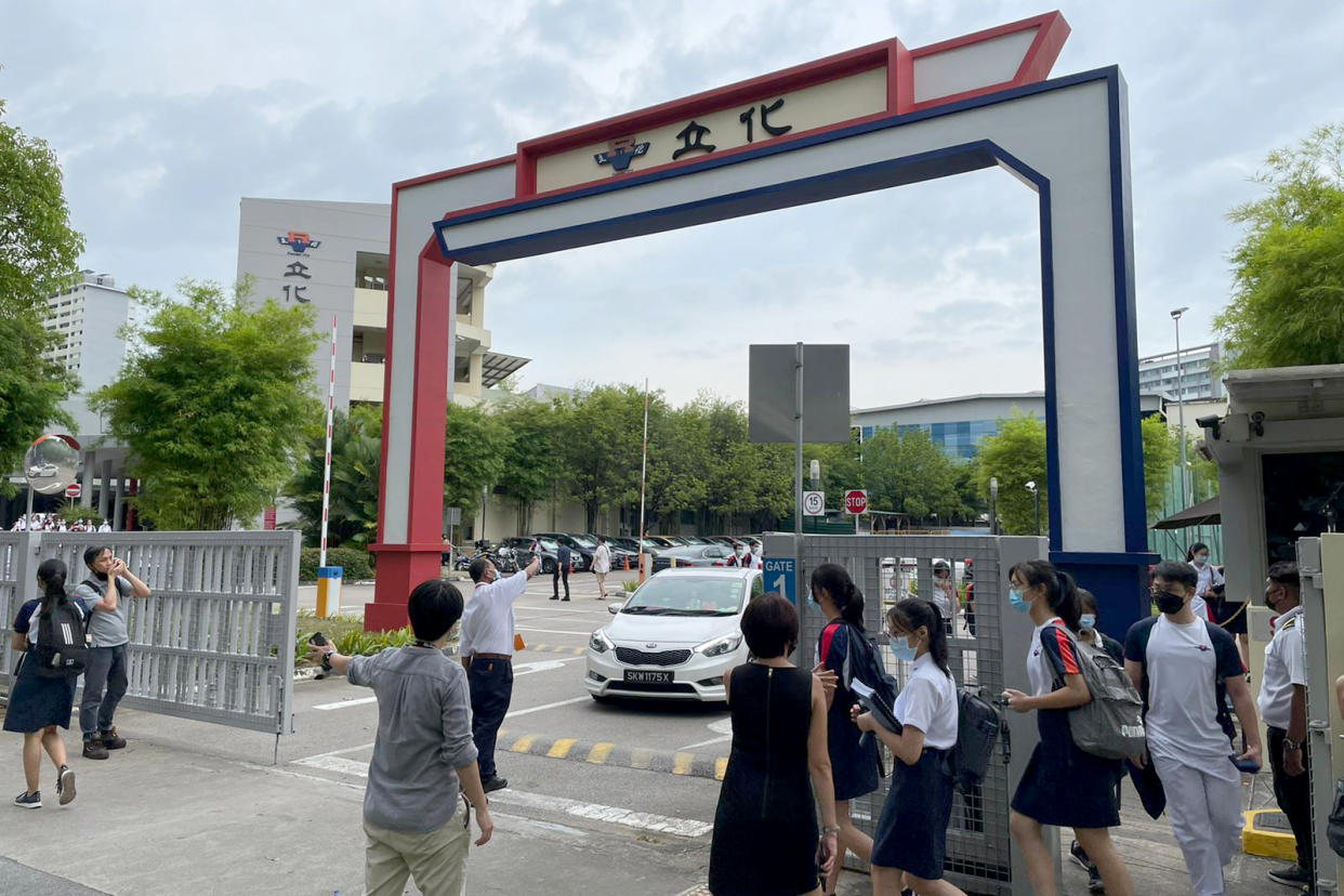 Students seen leaving the River Valley High School campus on 19 July. (PHOTO: Nicholas Yong / Yahoo News Singapore)