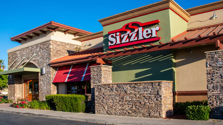 Exterior of Sizzler restaurant