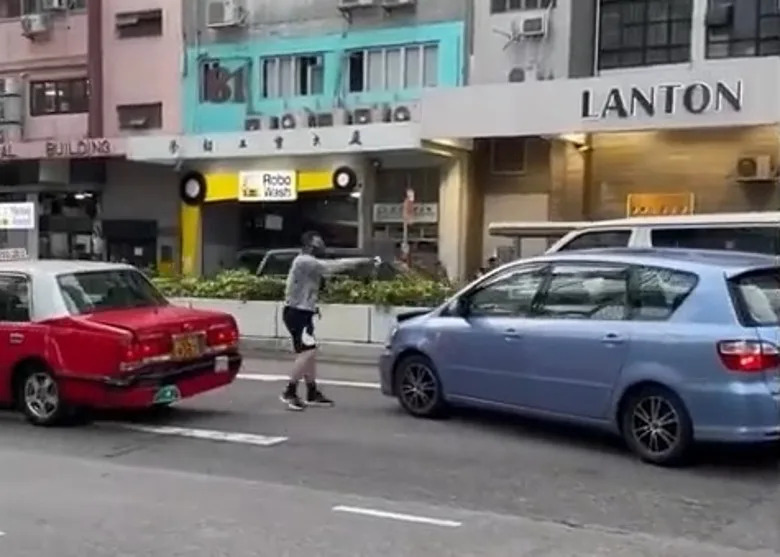 七人車由朝撞到晚？  中港新闻