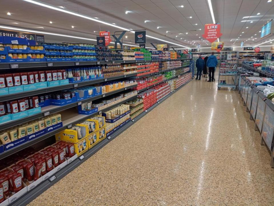 Gazette: Nationwide – Aldi is refitting its older branches across the UK