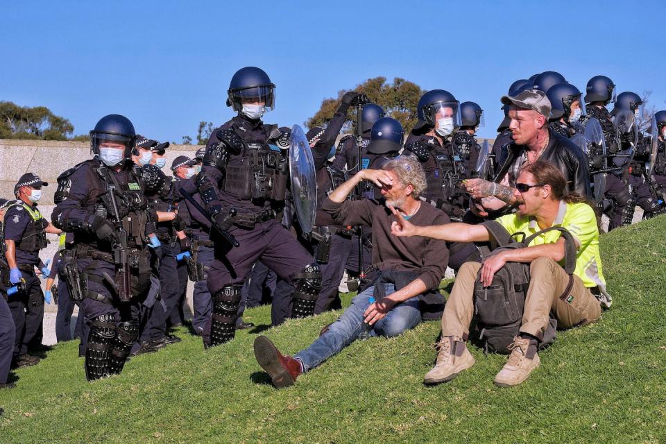 Victoria’s anti-lockdown protests were the most violence in 20 years, putting at least 9 officers in hospital. Luis Ascui/AAP