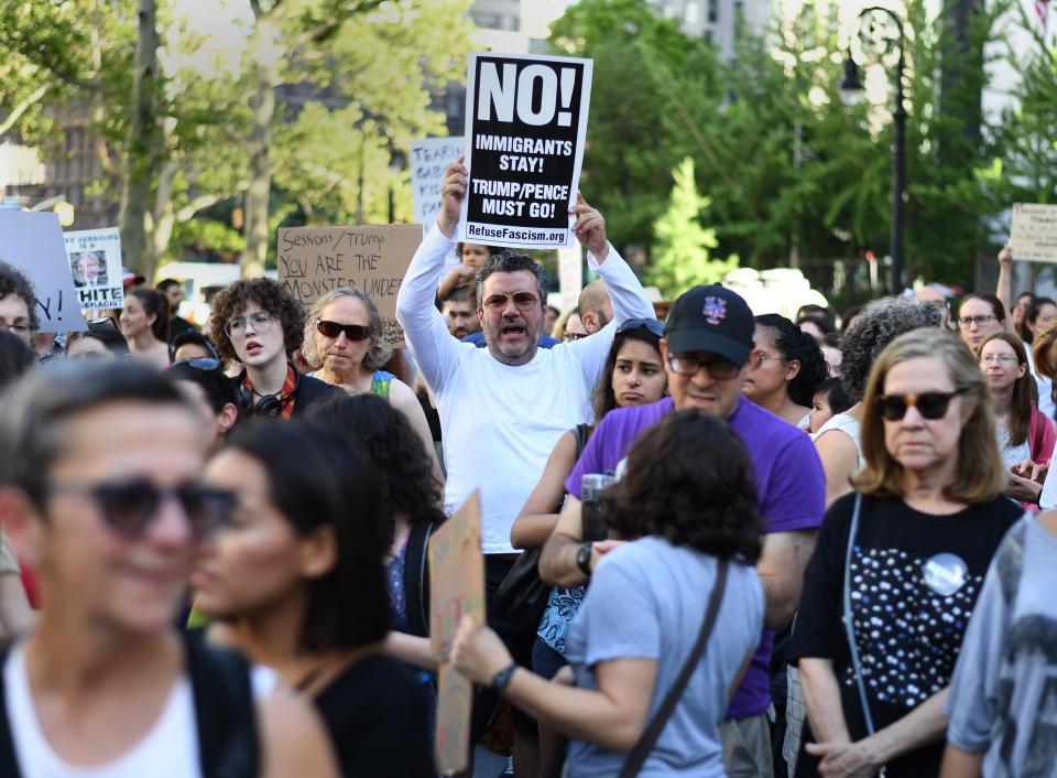 Protesters in New York City demonstrate against the Trump administration's separation of immigrant families. (Photo: DON EMMERT via Getty Images)