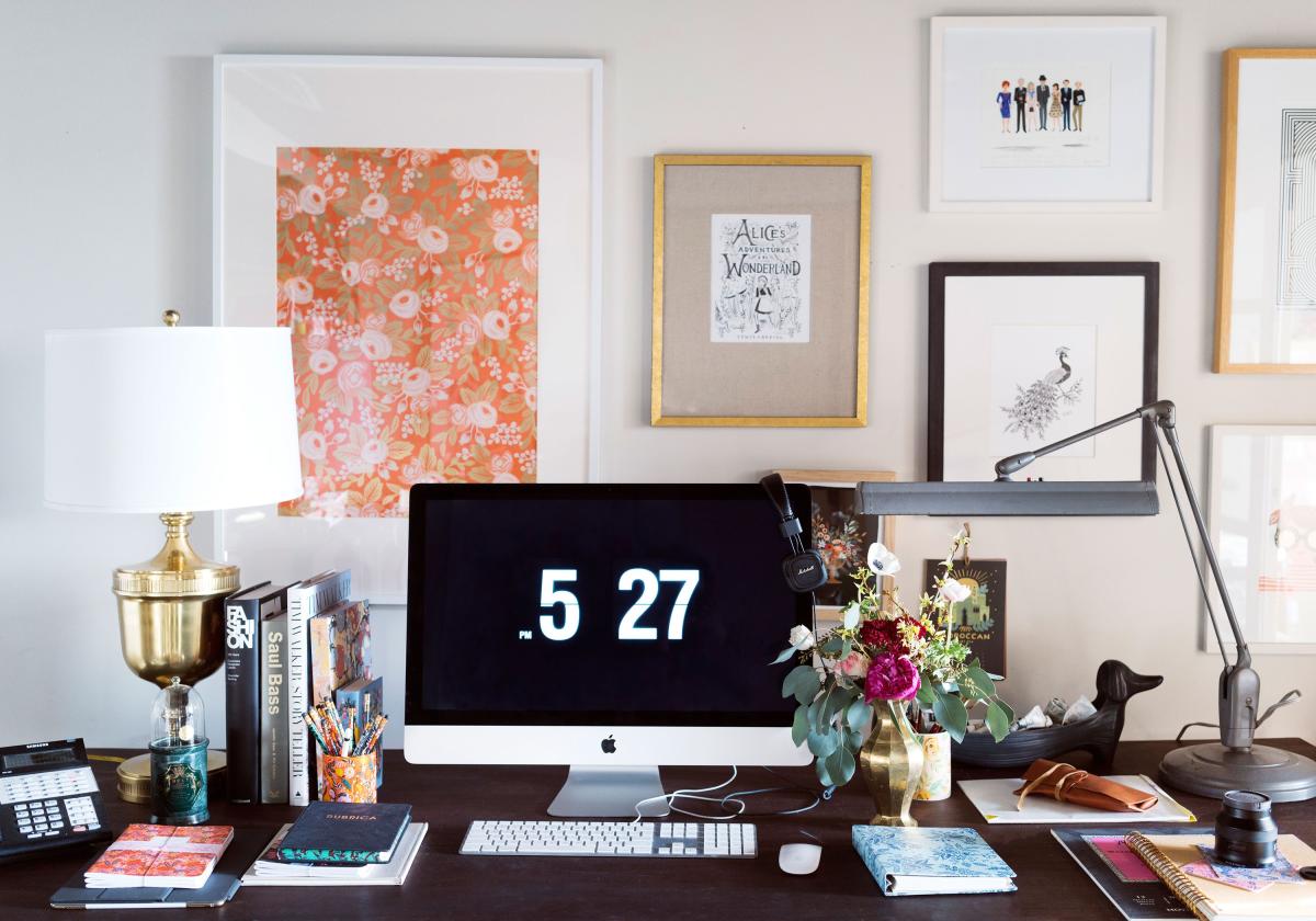 Desk Decor - Home Office Desk Decor Ideas for 2021 - Mapiful