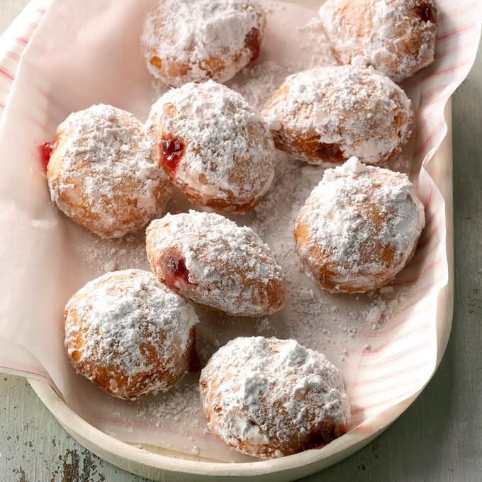 Berry Filled Doughnuts Exps Sddj18 24418 D08  03 4b 2 53