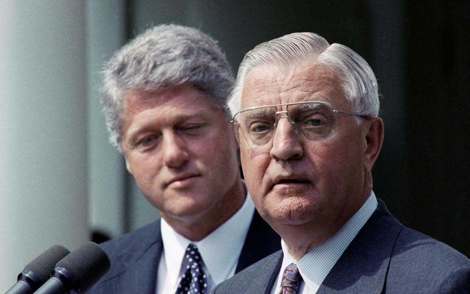 Bill Clinton stands behind his nominee for Ambassador to Japan, Walter Mondale - AP