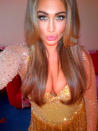 Celebrity Twitpics: TOWIE’s Lauren Goodger may not have performed on last week’s Dancing on Ice, but she definitely looked the part. The star tweeted photos of her sparkly costumes backstage.