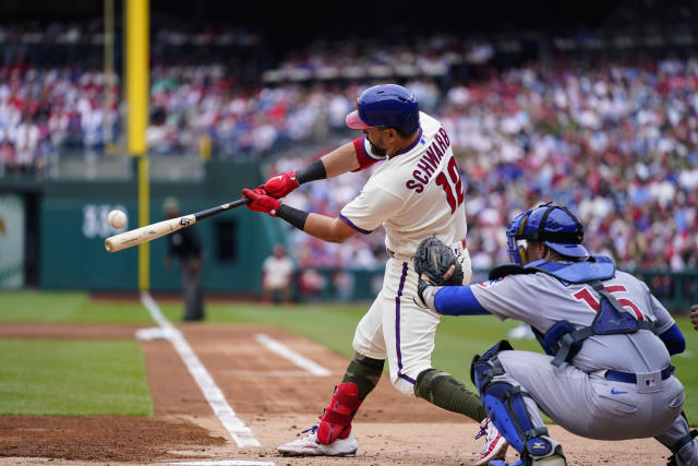 Phillies fall to Braves in extras after Kyle Schwarber drops ball