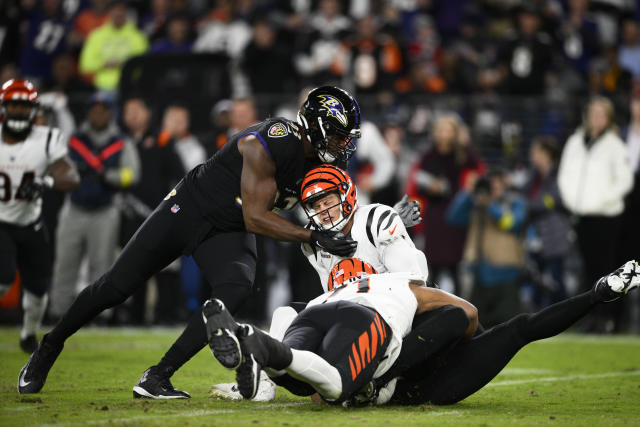 Burrow shakes off calf injury, throws for a season-high 259 yards as Bengals  beat the Rams 19-16 - ABC News