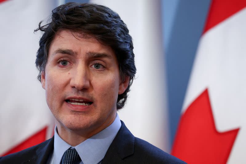 FILE PHOTO: Canada's PM Trudeau meets with Poland's PM Tusk in Warsaw