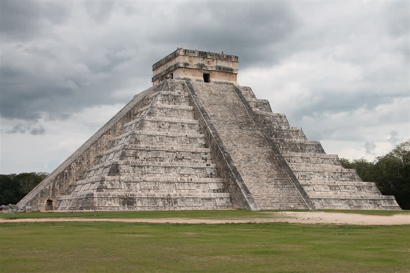 位於墨西哥猶加敦州的古馬雅文明奇琴伊察（Chichen Itza）的金字塔。（圖／取自pixabay）