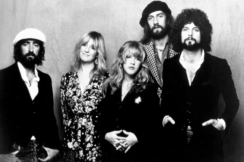 L-R) John McVie, Christine McVie, Stevie Nicks, Mick Fleetwood, and Lindsey Buckingham of the rock group "Fleetwood Mac" pose for a portrait in 1975.
