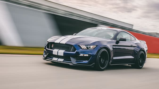 To improve the new Ford Mustang Shelby® GT350 driver confidence and lap times, Ford Performance leveraged its Mustang road course racing programs and all-new upcoming Shelby® GT500, infusing GT350 with the very latest in track and street technology.