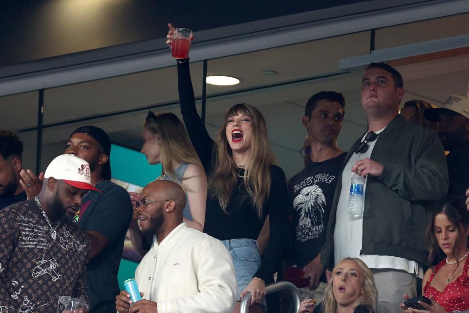 Singer Taylor Swift cheers prior to the game between the Kansas City Chiefs and the New York Jets at MetLife Stadium on October 01, 2023 in East Rutherford, New Jersey.