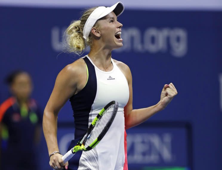 Caroline Wozniacki zeigt gerne, was sie hat (Bild: AP)