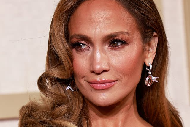 <p>Michael Tran/AFP/Getty</p> Jennifer Lopez at the Golden Globes