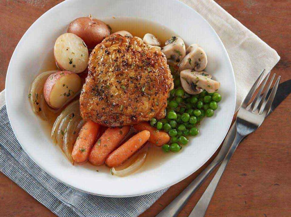Slow Cooker Chicken with Garlic and White Wine