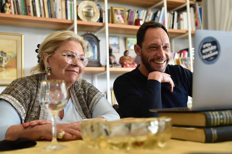 Elisa Carrió, durante la reunión de la mesa nacional de la CC