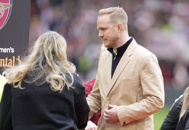 Arsenal manager Jonas Eidevall (right) with Chelsea manager Emma Hayes