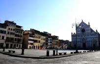 La plaza de la Santa Cruz de Florencia, con la basílica al fondo, completamente desierta el 21 de marzo. (Foto: Carlo Bressan / AFP / Getty Images).