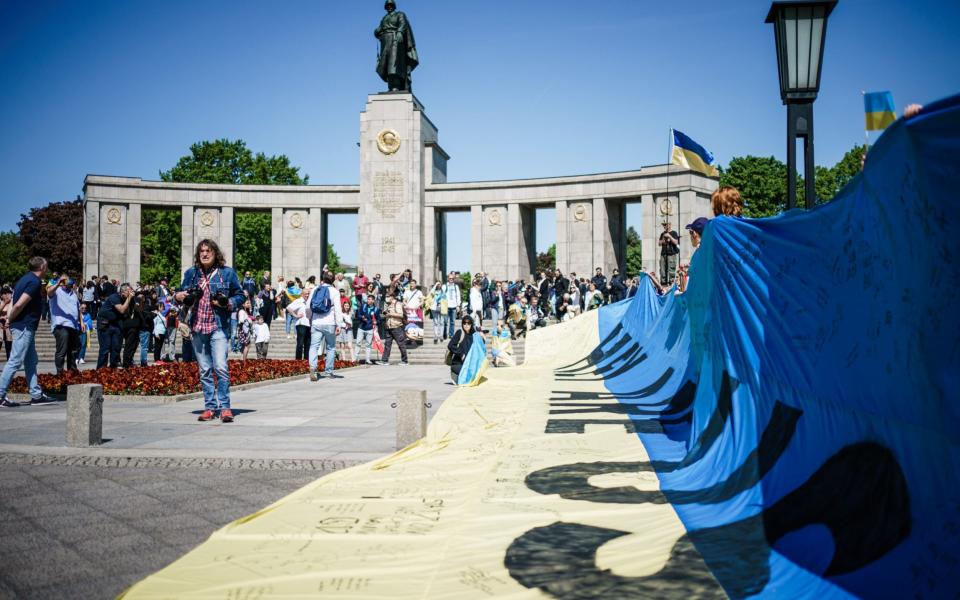 Before the confiscation - CLEMENS BILAN/EPA-EFE