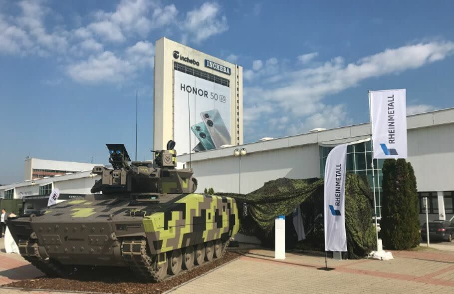 Leonardo y Rheinmetall firman un acuerdo para crear 'joint venture' de desarrollo de tanques y blindados