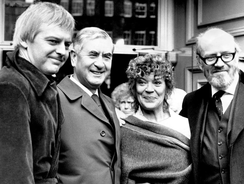 Joan Le Mesurier on the day of her husband's memorial service at St Paul's, Covent Garden, with Dad's Army actors Ian Lavender, Bill Pertwee and Frank Williams, February 1984 - Mirrorpix/Alamy