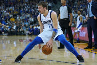 <p>Su gran cambio, sin embargo, se produjo a su llegada a la NBA en la temporada 2018-19, cuando creció aún más en potencia y corpulencia. Doncic tenía entonces 19 años. (Foto: Thearon W. Henderson / Getty Images).</p> 