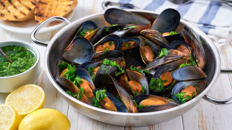 steamed mussels