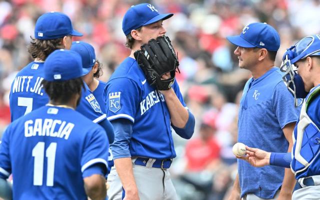 Royals' Bobby Witt Jr. three homers away from historic season