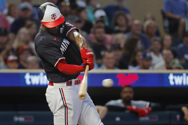 Photo: Twins Jhoan Duran and Christian Vazquez Celebrates on