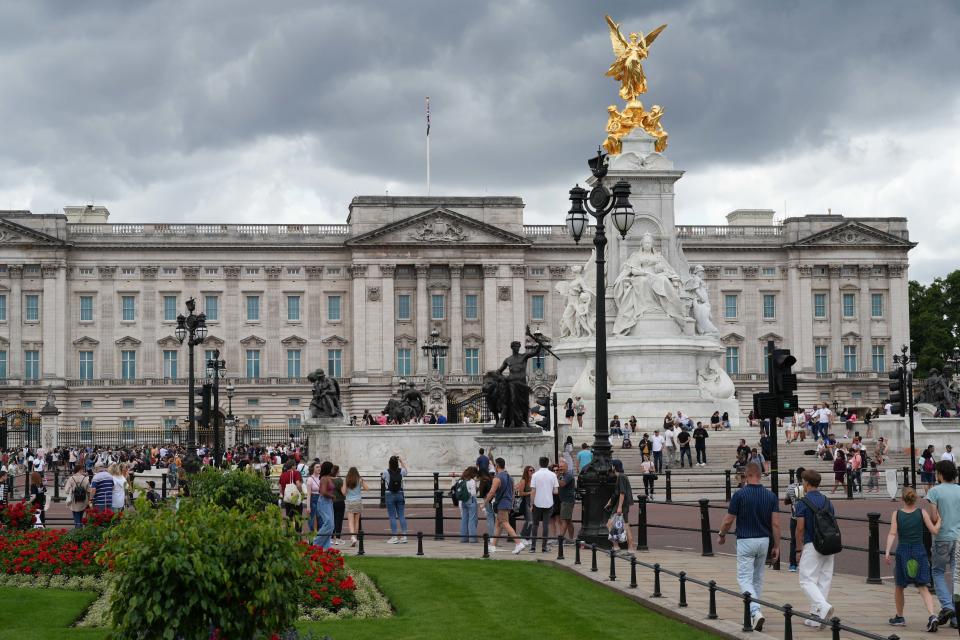 Buckingham Palace shot on Sony a6700