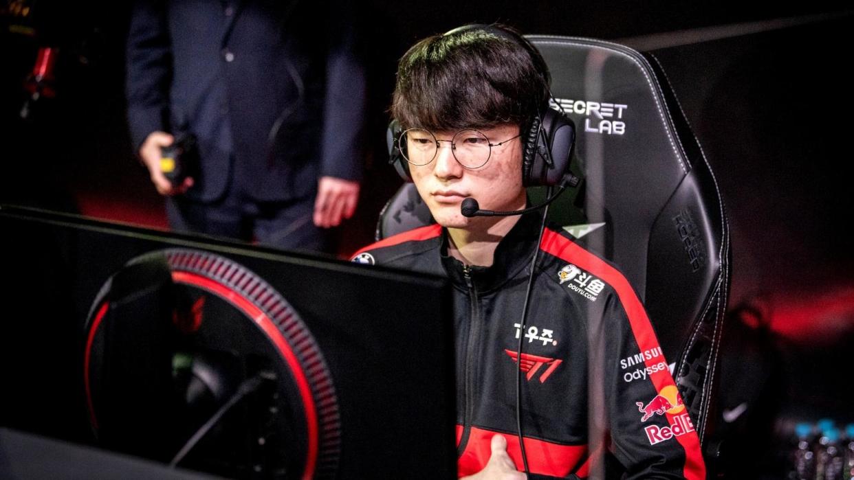 Faker rejected US$20 million offers from Chinese Esports organizations during his time as a Free Agent last year. (Photo: Riot Games)