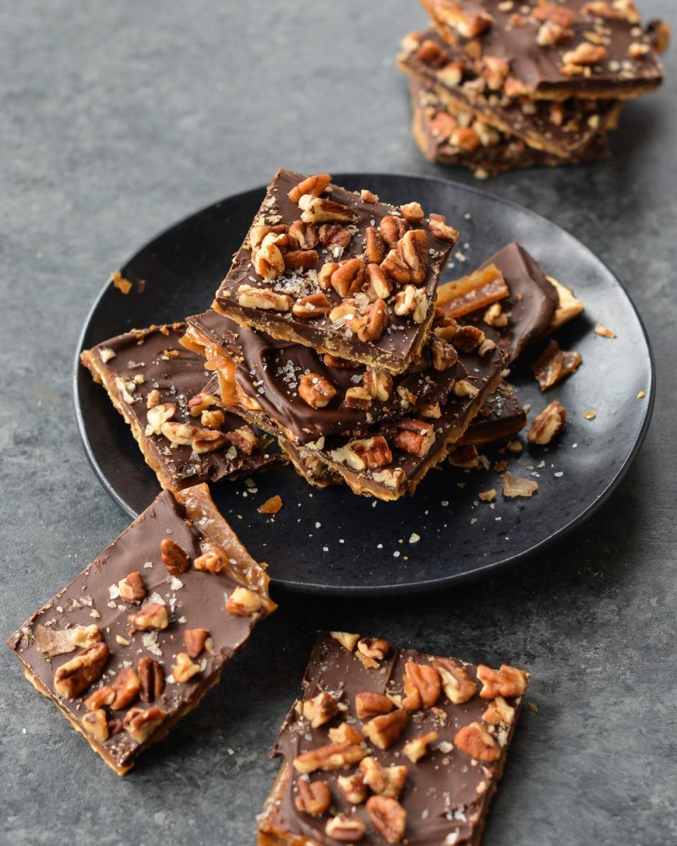 Chocolate Toffee Matzo