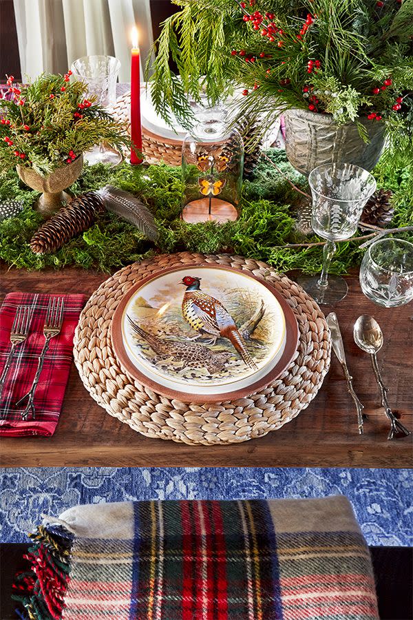 How to Make Merry & Bright Floral Centerpiece + Plaid Tidings Christmas  Table – Home is Where the Boat Is