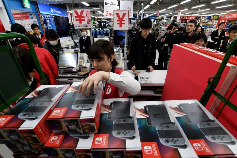 Nintendo Switch went on sale in Japan around 9:00 am local time on March 3, 2017