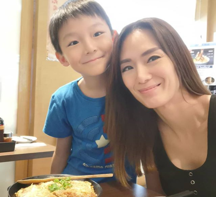 Singapore actress Jacelyn Tay and her son Zavier in November 2019. (PHOTO: Jacelyn Tay/Instagram)