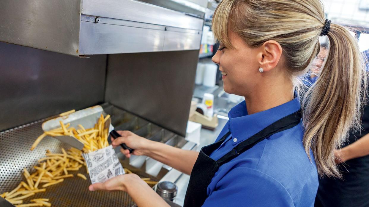 pals sudden service worker handling fries