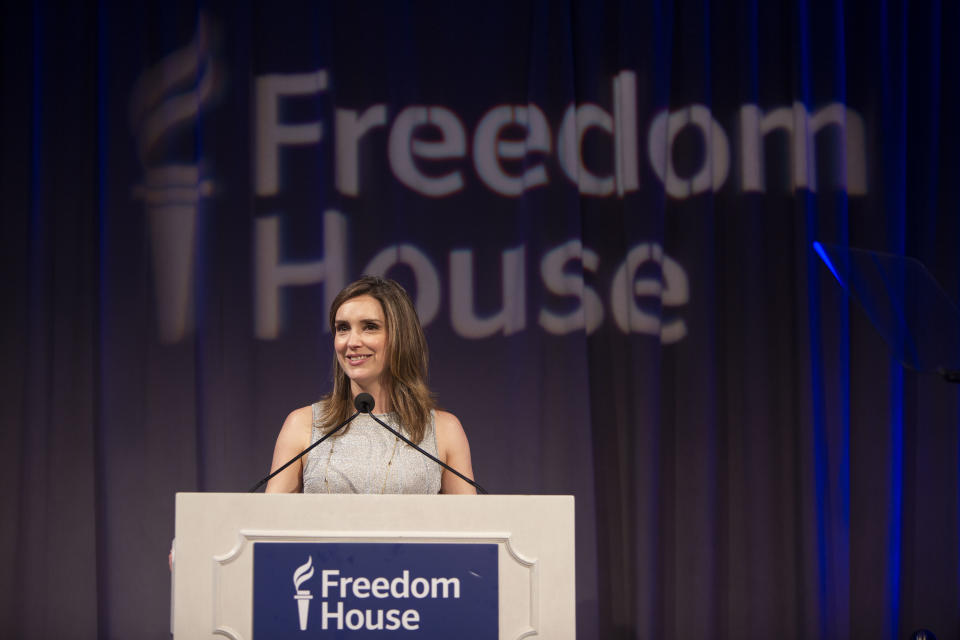 美國大選副總統辯論主持人之一，布瑞南（Margaret Brennan）。圖片來源： Tasos Katopodis/Getty Images for Freedom House