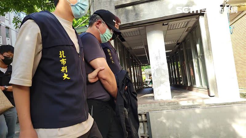 李姓警員被移送北檢複訊。（圖／記者楊佩琪攝）