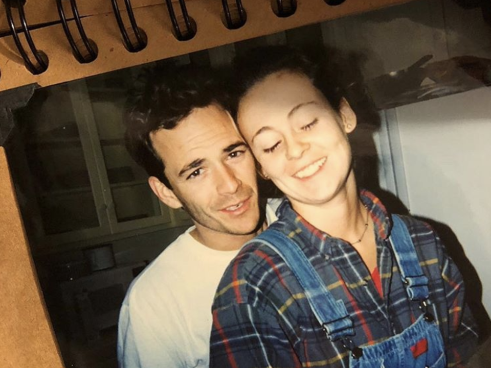 Sophie Perry shared an old photo of her parents, Luke Perry and Minnie Sharp. The couple divorced in 2003 after 10 years of marriage, but Sharp was at the actor’s bedside when he died. (Photo: Sophie Perry via Instagram)