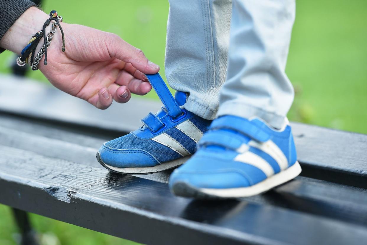 hook-and-loop fastener children's sneakers