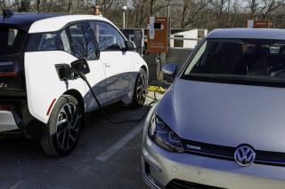 BMW i3 and Volkswagen e-Golf electric cars using Combined Charging System (CCS) DC fast charging