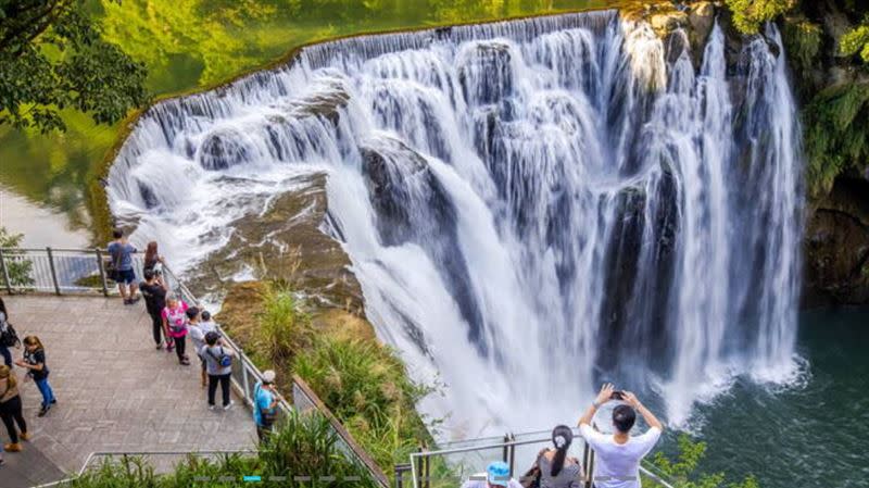 十分寮瀑布過去水流量大，看起來氣勢磅礡。（圖／翻攝自新北旅遊網）