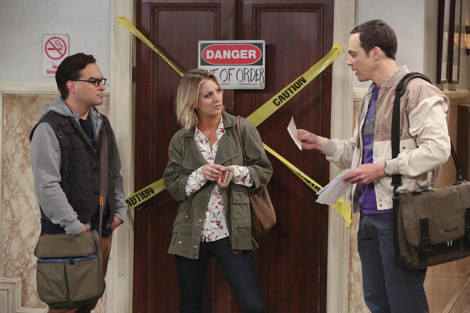 Johnny Galecki, Kaley Cuoco, Jim Parsons in an episode of The Big Bang Theory. (Photo: ©CBS/Courtesy Everett Collection)