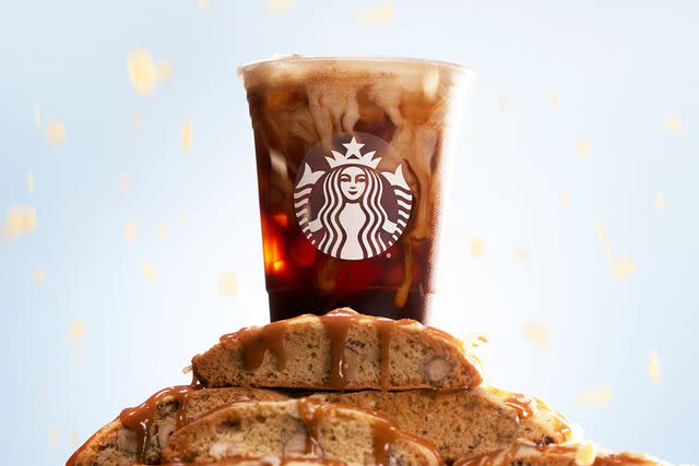 <p>Starbucks</p> Starbucks Iced Shaken Hazelnut Oat Milk Espresso