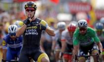 Cycling - Tour de France - The 231-km Stage 7 from Fougeres to Chartres - July 13, 2018 - LottoNL-Jumbo rider Dylan Groenewegen of the Netherlands wins the stage. REUTERS/Stephane Mahe