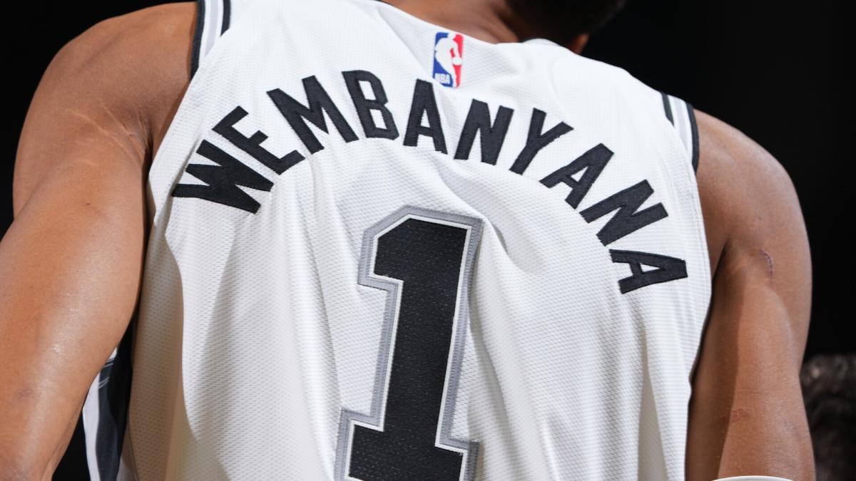 Wembanyama’s Misspelled Name on Jersey During First Half on Friday