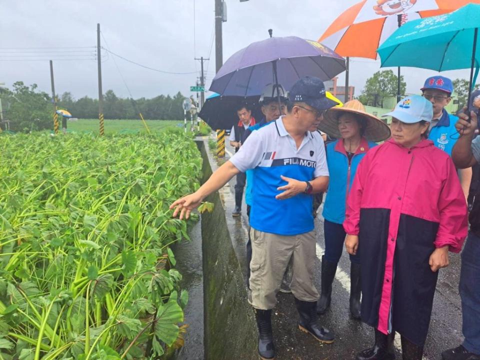 花蓮縣政府積極為受災農友爭取農業天然災害現金救助，農業部已核撥救助金約六千四百四十萬元至花蓮各基層公所公庫。(花蓮縣政府提供)