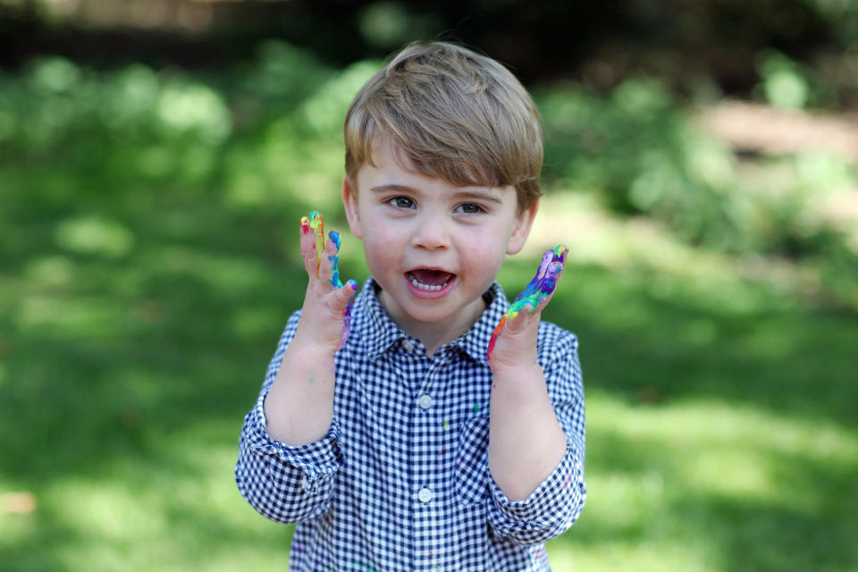 Image: The Duke And Duchess of Cambridge Release Photos To Celebrate Prince Louis' Second Birthday (The Duchess of Cambridge/Kensington Palace)